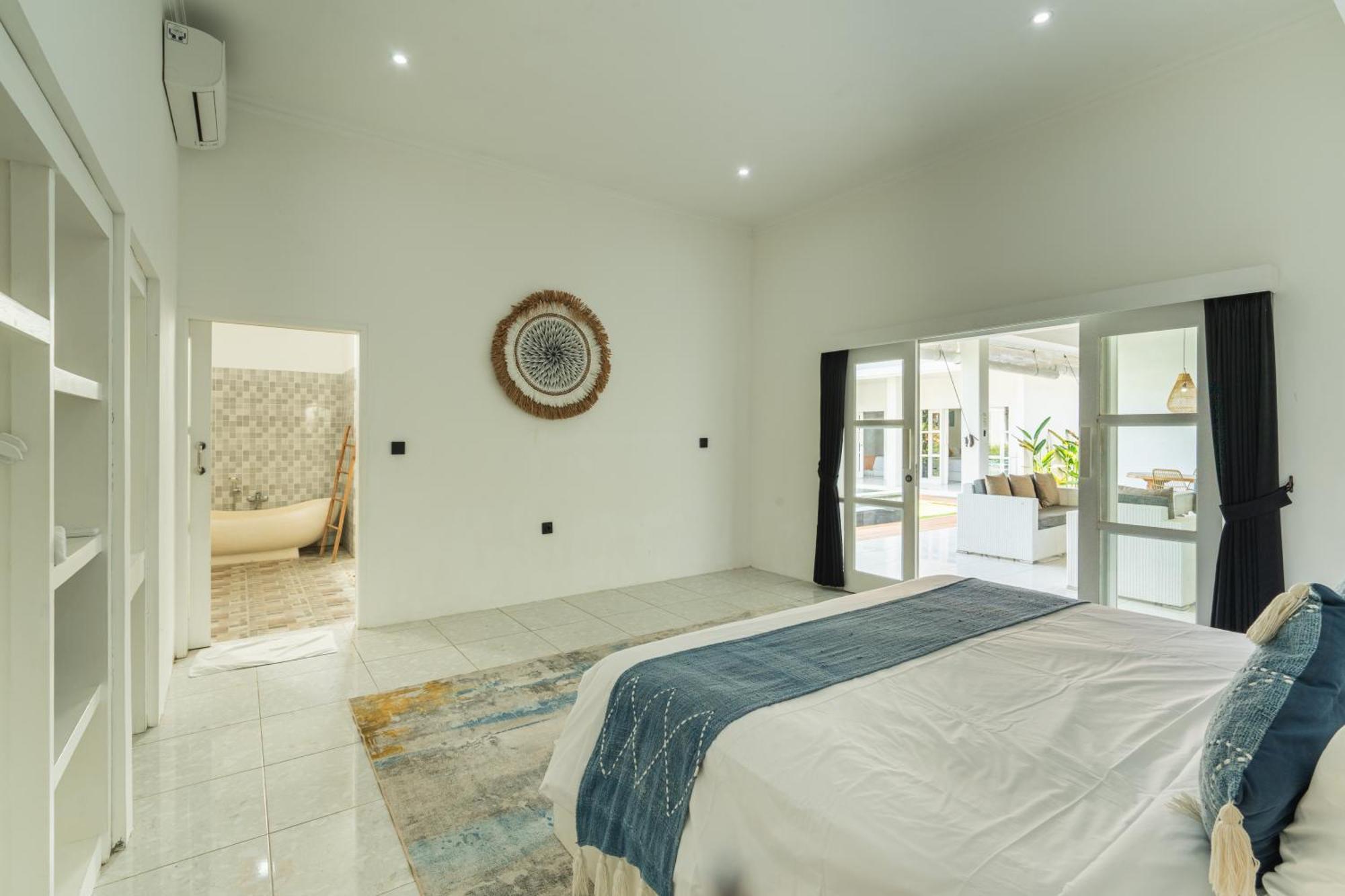 Modern 3 Bedrooms Villa Beach Walking Distance Seminyak Dış mekan fotoğraf